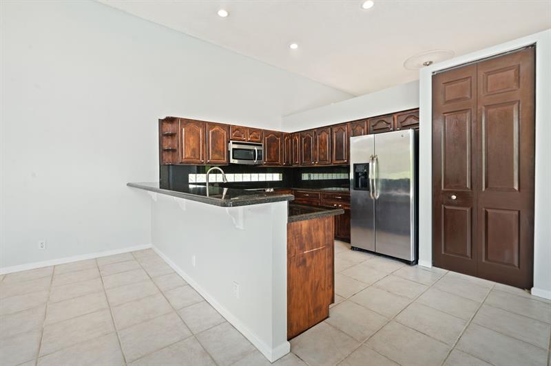 Image 12 of 49 For 5217 109th Ln
