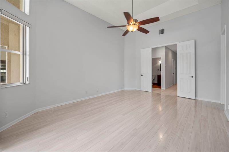 Image 19 of 49 For 5217 109th Ln