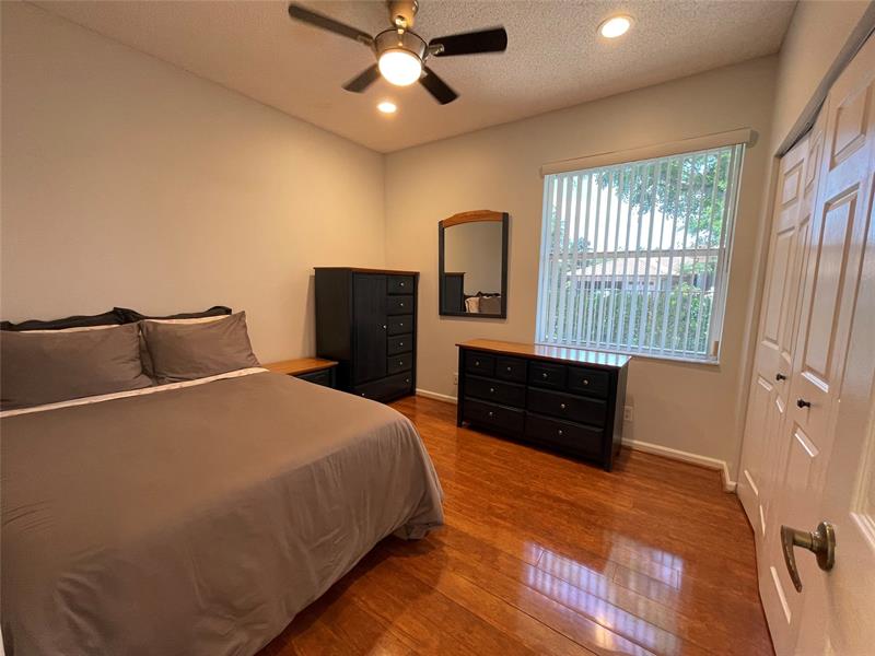 Image 28 of 49 For 5217 109th Ln