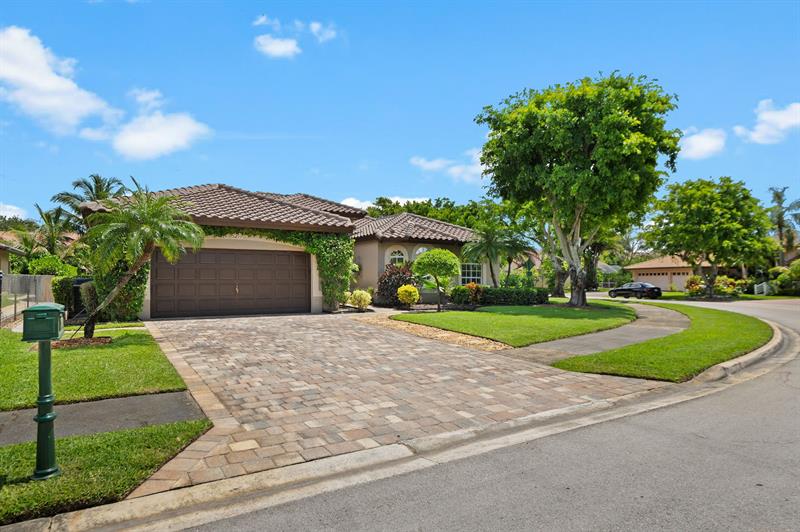 Image 3 of 49 For 5217 109th Ln