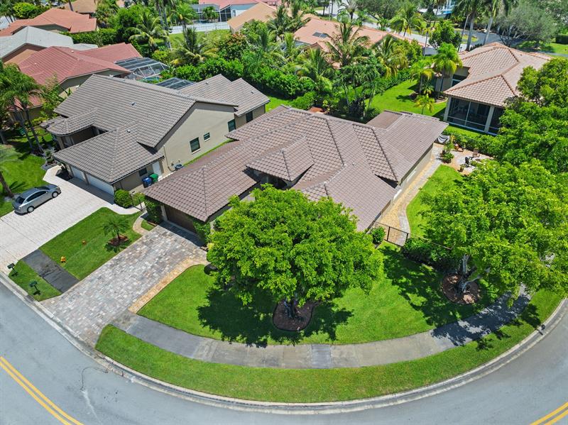 Image 5 of 49 For 5217 109th Ln