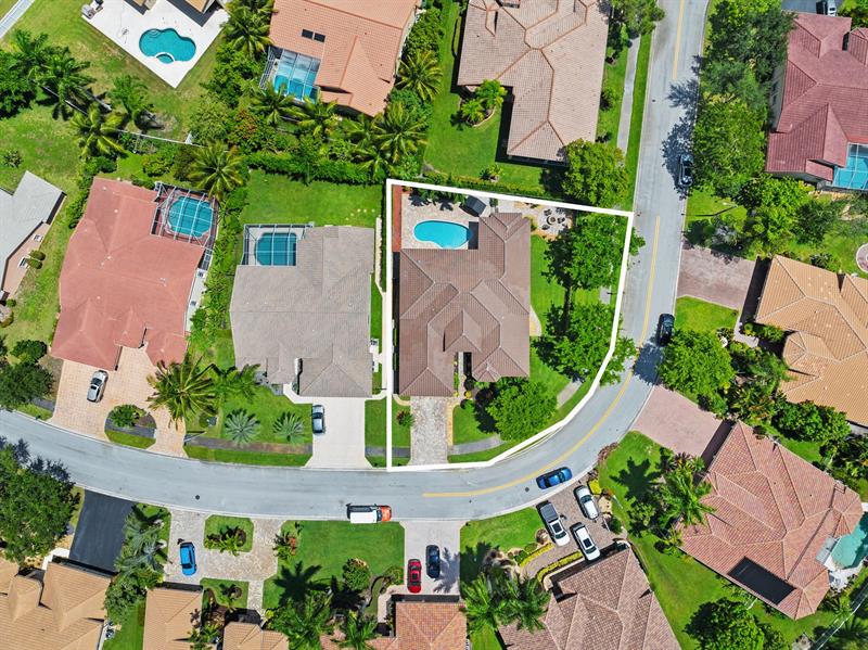 Image 6 of 49 For 5217 109th Ln
