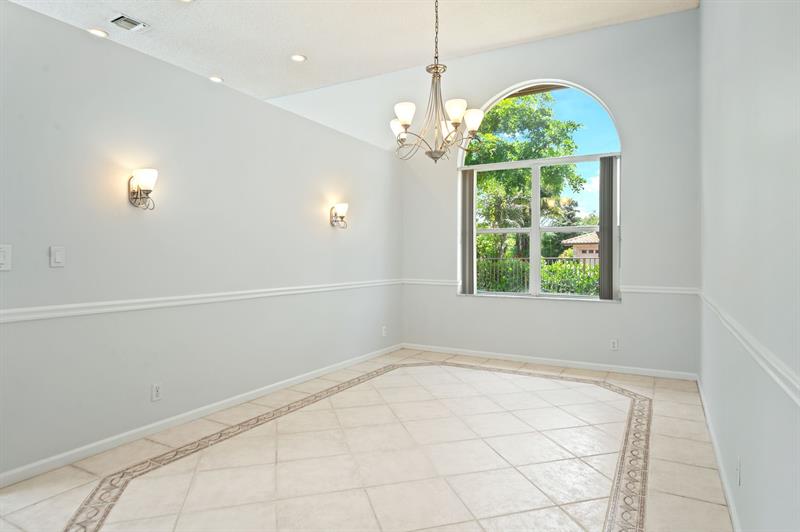 Image 9 of 49 For 5217 109th Ln