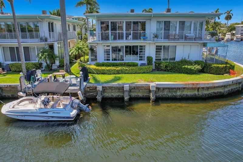 Image 42 of 52 For 180 Isle Of Venice Dr  118