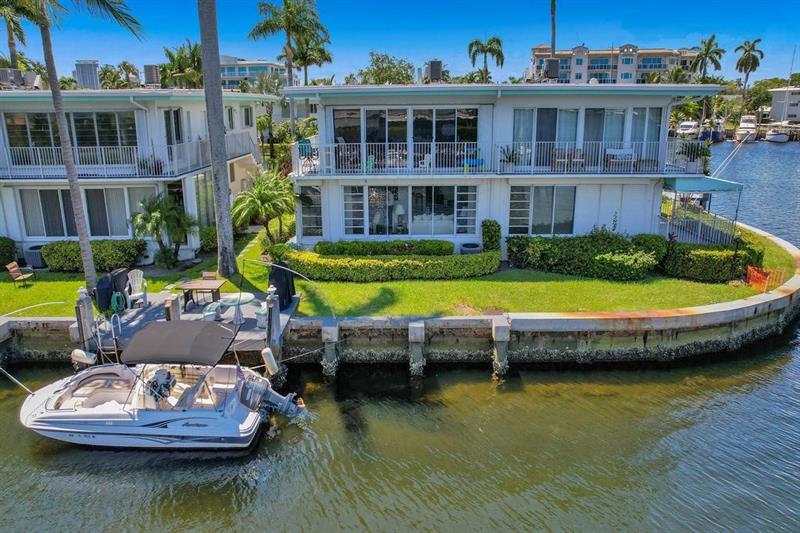 Image 43 of 52 For 180 Isle Of Venice Dr  118