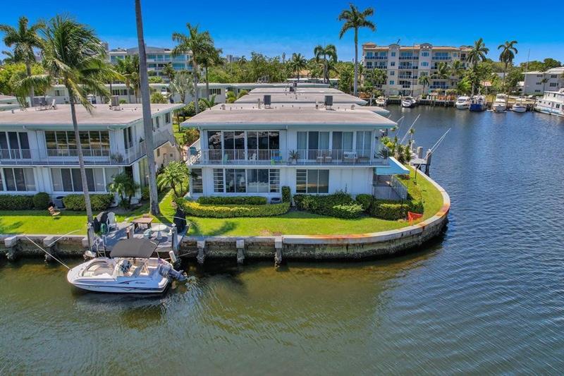Image 44 of 52 For 180 Isle Of Venice Dr  118