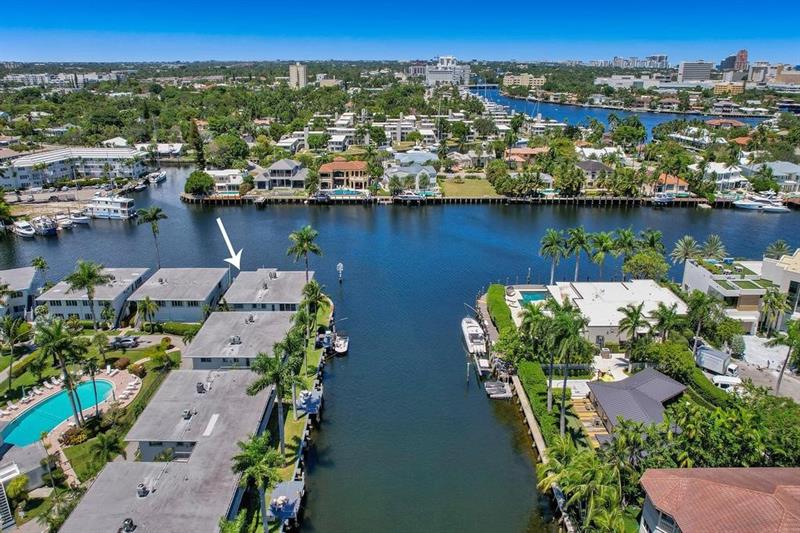 Image 45 of 52 For 180 Isle Of Venice Dr  118