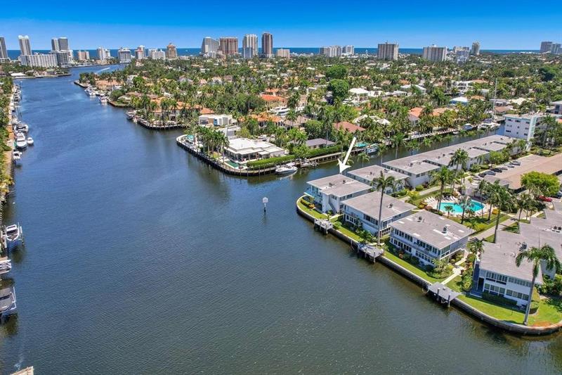 Image 49 of 52 For 180 Isle Of Venice Dr  118