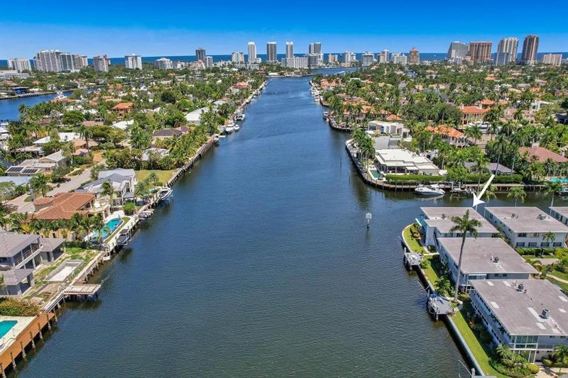 Image 50 of 52 For 180 Isle Of Venice Dr  118