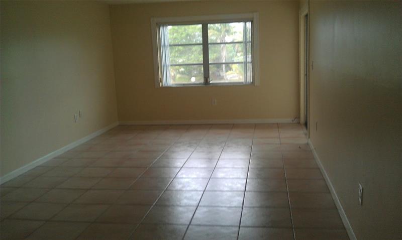 Image 7 of 7 For 6503 Winfield Blvd  229-d