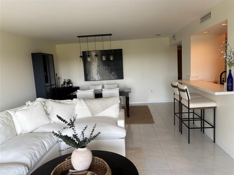 Image 5 of 20 For 2334 Cypress Bend Dr  810