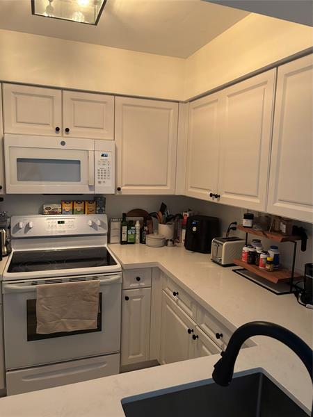 Image 7 of 20 For 2334 Cypress Bend Dr  810