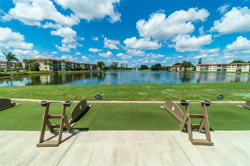Image 31 of 57 For 271 Hollybrook Dr  304