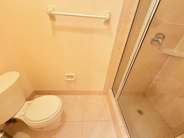 Image 13 of 23 For 9649 Riverside Dr  9