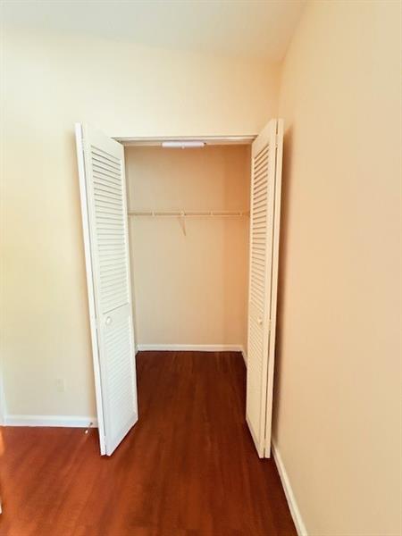 Image 15 of 23 For 9649 Riverside Dr  9