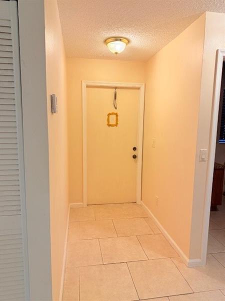 Image 17 of 23 For 9649 Riverside Dr  9