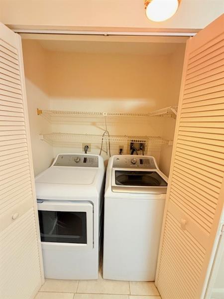 Image 5 of 23 For 9649 Riverside Dr  9