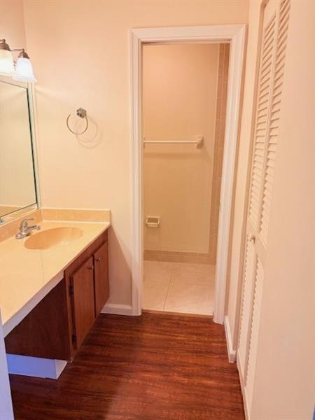 Image 9 of 23 For 9649 Riverside Dr  9
