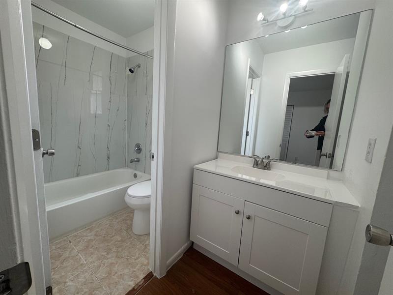 Image 15 of 19 For 6290 Duval Dr