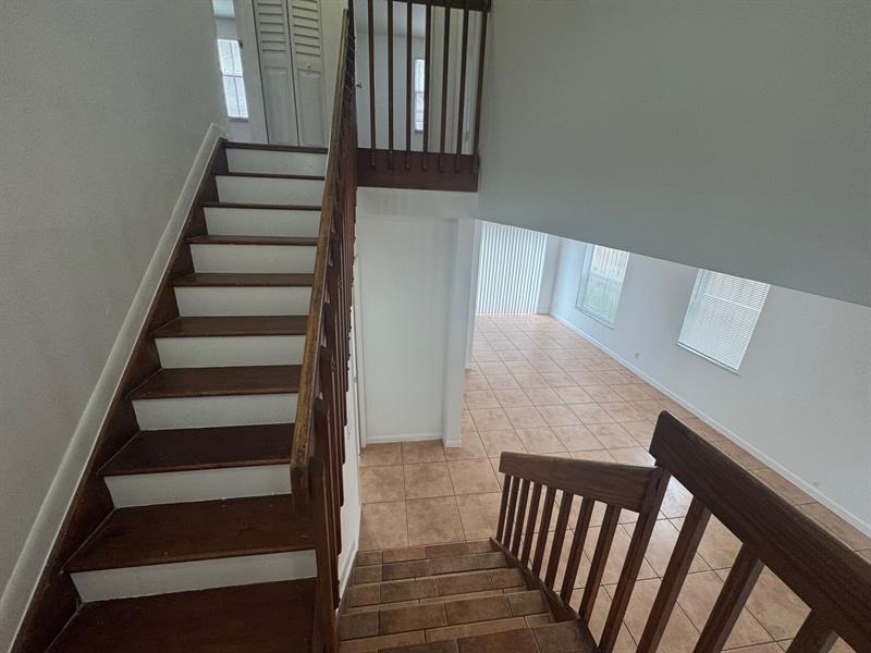 Image 4 of 19 For 6290 Duval Dr