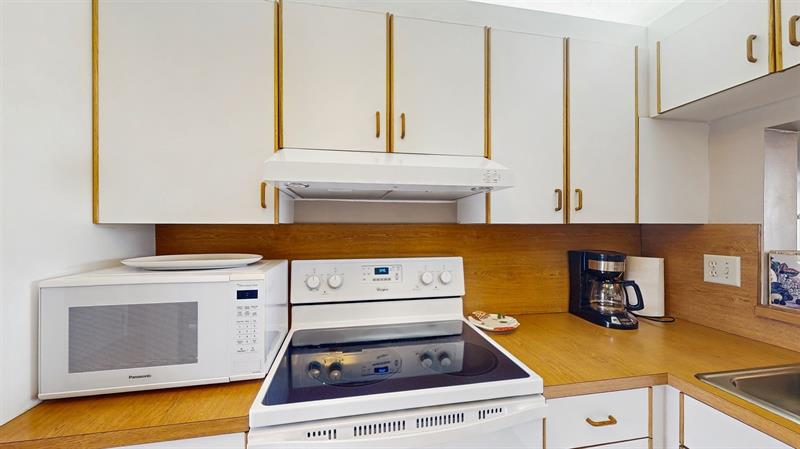 Image 16 of 26 For 10352 Clairmont Cir  1