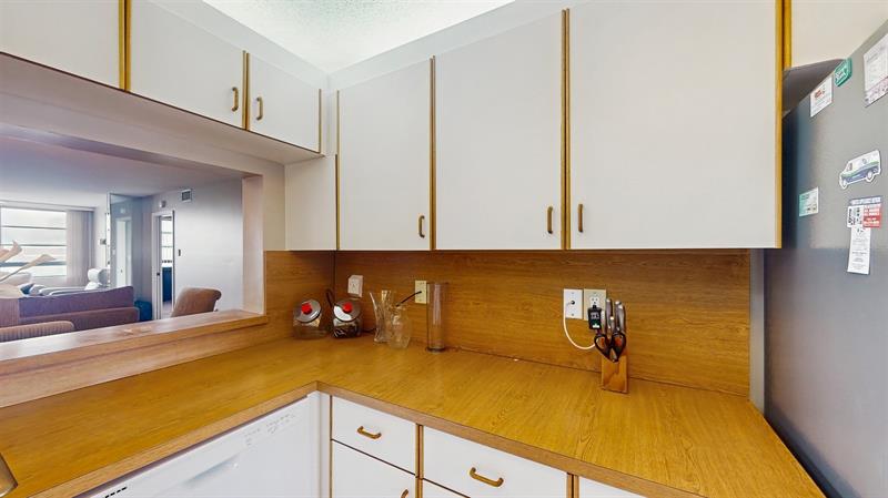 Image 17 of 26 For 10352 Clairmont Cir  1