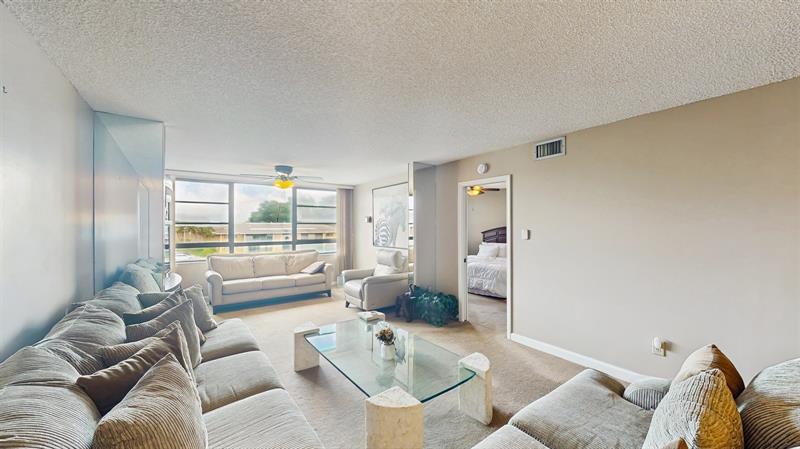 Image 4 of 26 For 10352 Clairmont Cir  1