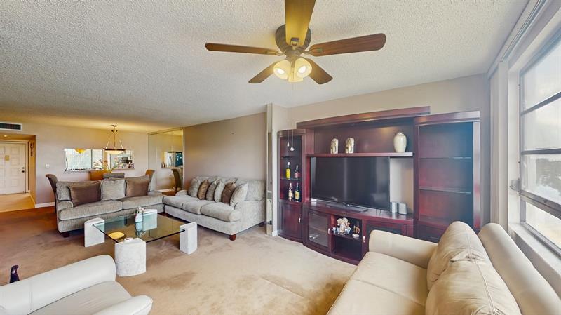 Image 5 of 26 For 10352 Clairmont Cir  1