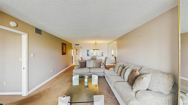 Image 6 of 26 For 10352 Clairmont Cir  1