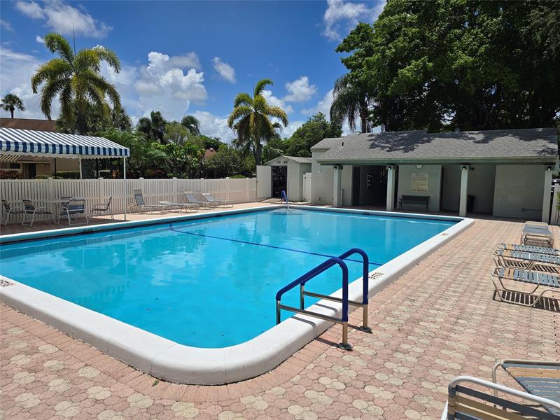 Image 15 of 21 For 4049 Carambola Cir  4049