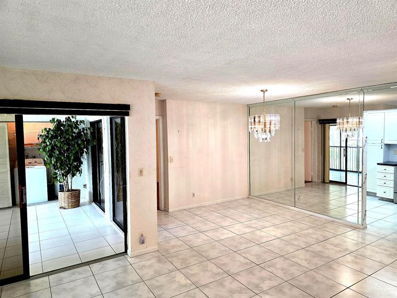Image 3 of 21 For 4049 Carambola Cir  4049
