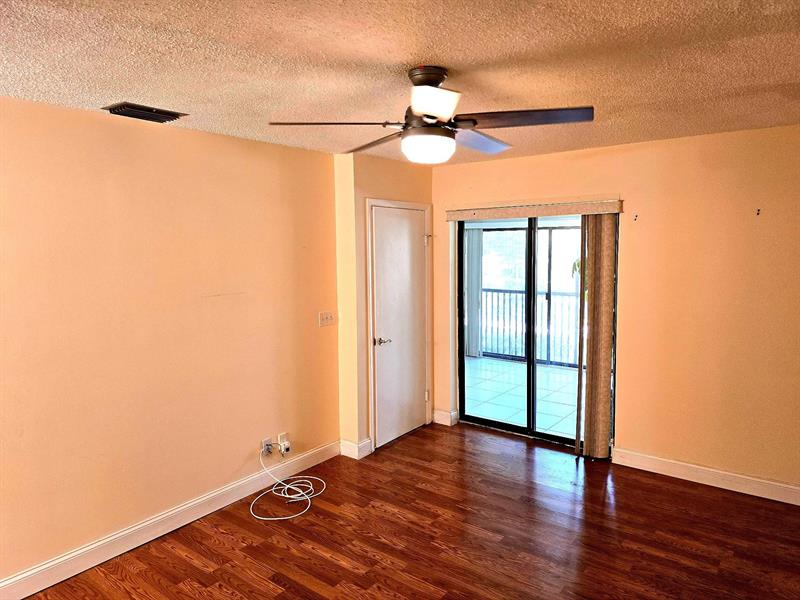 Image 4 of 21 For 4049 Carambola Cir  4049