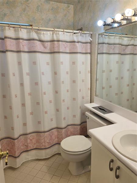 Image 6 of 21 For 4049 Carambola Cir  4049