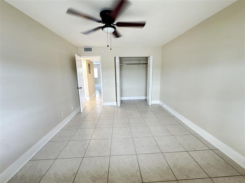 Image 7 of 10 For 3032 Exeter B  3032