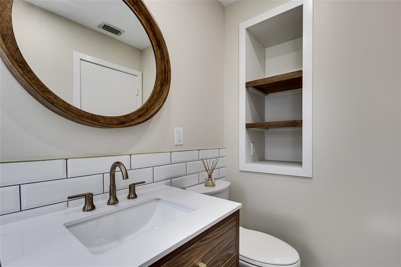 Image 20 of 39 For 9321 9th Pl  9321