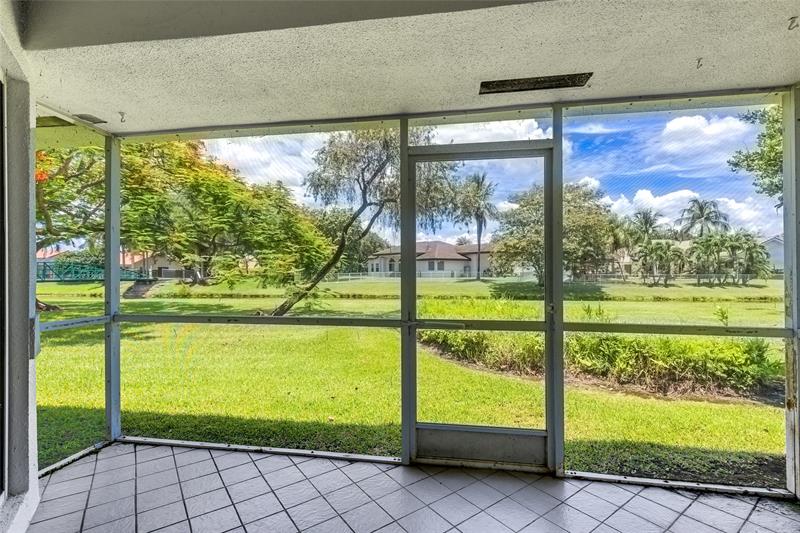 Image 32 of 39 For 9321 9th Pl  9321