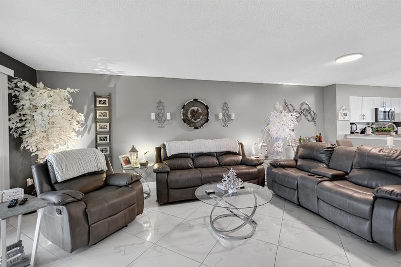 Image 10 of 78 For 2334 Cypress Bend Dr  511