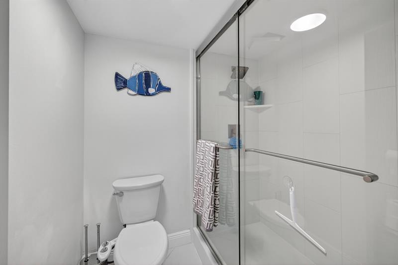 Image 17 of 78 For 2334 Cypress Bend Dr  511