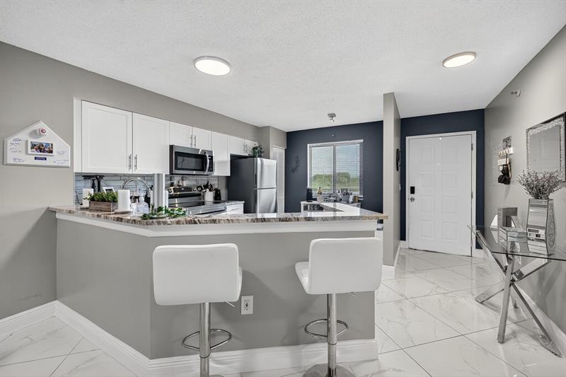 Image 3 of 78 For 2334 Cypress Bend Dr  511