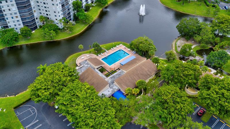 Image 33 of 78 For 2334 Cypress Bend Dr  511