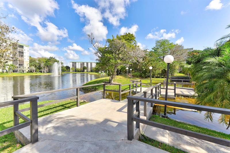 Image 44 of 78 For 2334 Cypress Bend Dr  511