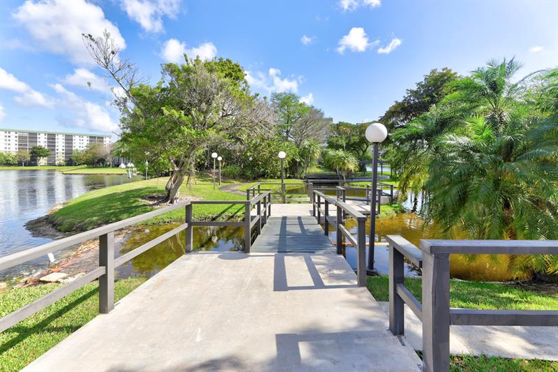Image 45 of 78 For 2334 Cypress Bend Dr  511