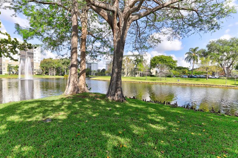 Image 52 of 78 For 2334 Cypress Bend Dr  511