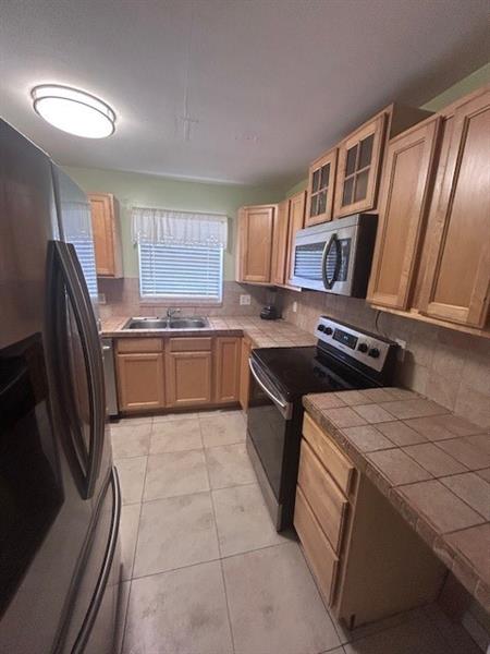 Image 10 of 30 For 5090 64th Ave  307