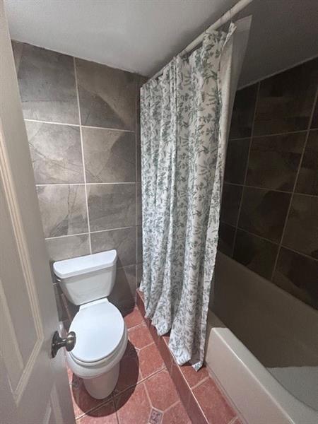Image 26 of 30 For 5090 64th Ave  307