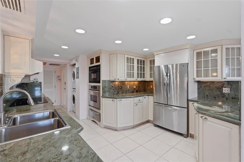 Image 25 of 55 For 4900 Ocean Blvd  317