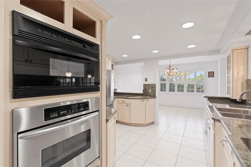 Image 27 of 55 For 4900 Ocean Blvd  317