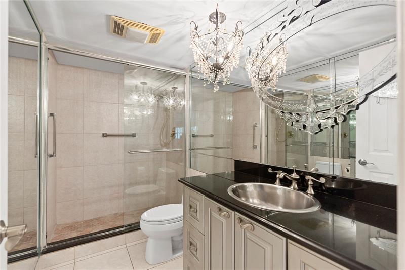 Image 29 of 55 For 4900 Ocean Blvd  317