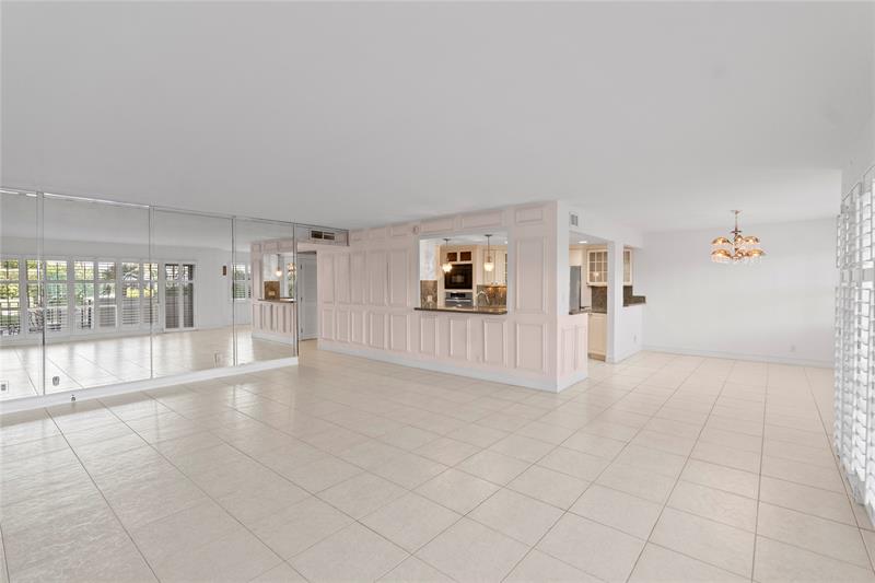 Image 9 of 55 For 4900 Ocean Blvd  317