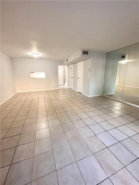 Image 14 of 34 For 5708 Blueberry Ct